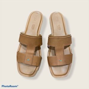 Tom’s TanVegan Leather Ortholite Footbed Sandal 10